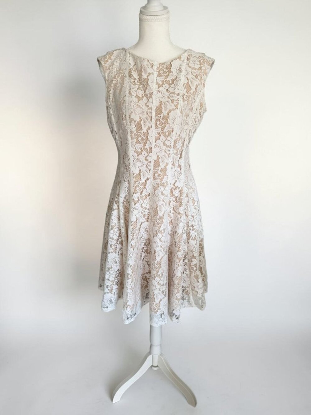 JULIAN TAYLOR White Nude Lace A Line Dress Size 8